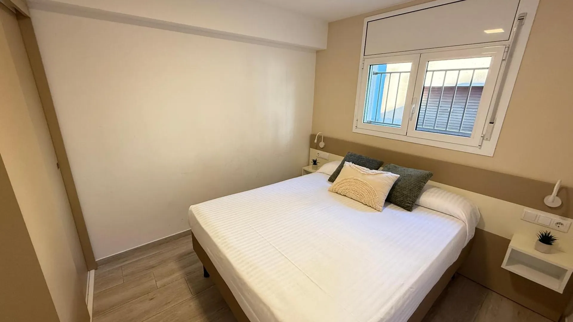 Agi Cosconilles Centro Apartment Roses
