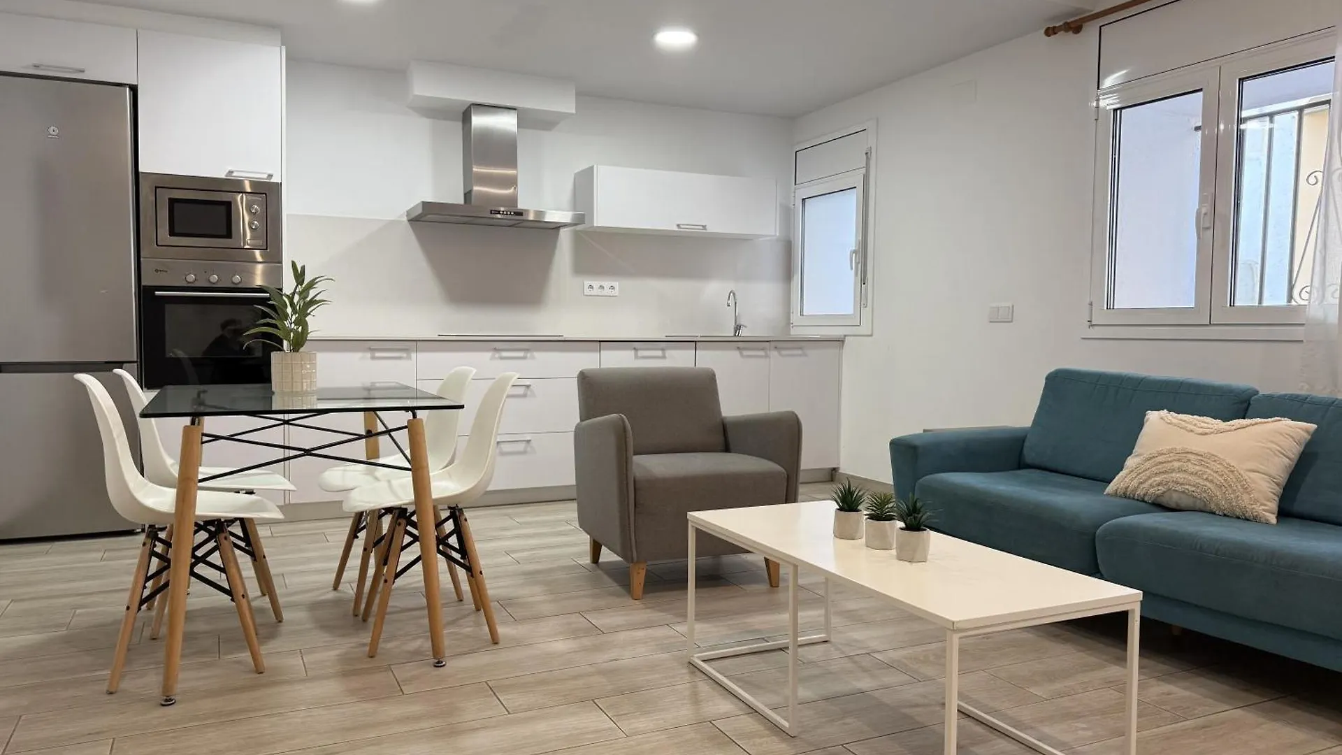 Agi Cosconilles Centro Apartment Roses Spain