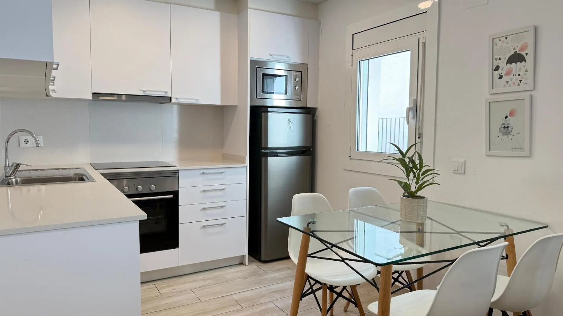 Agi Cosconilles Centro Apartment Roses