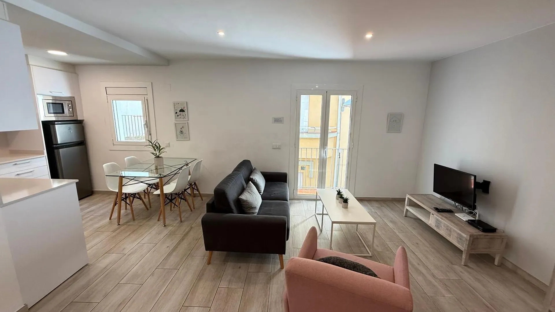 Agi Cosconilles Centro Apartment Roses