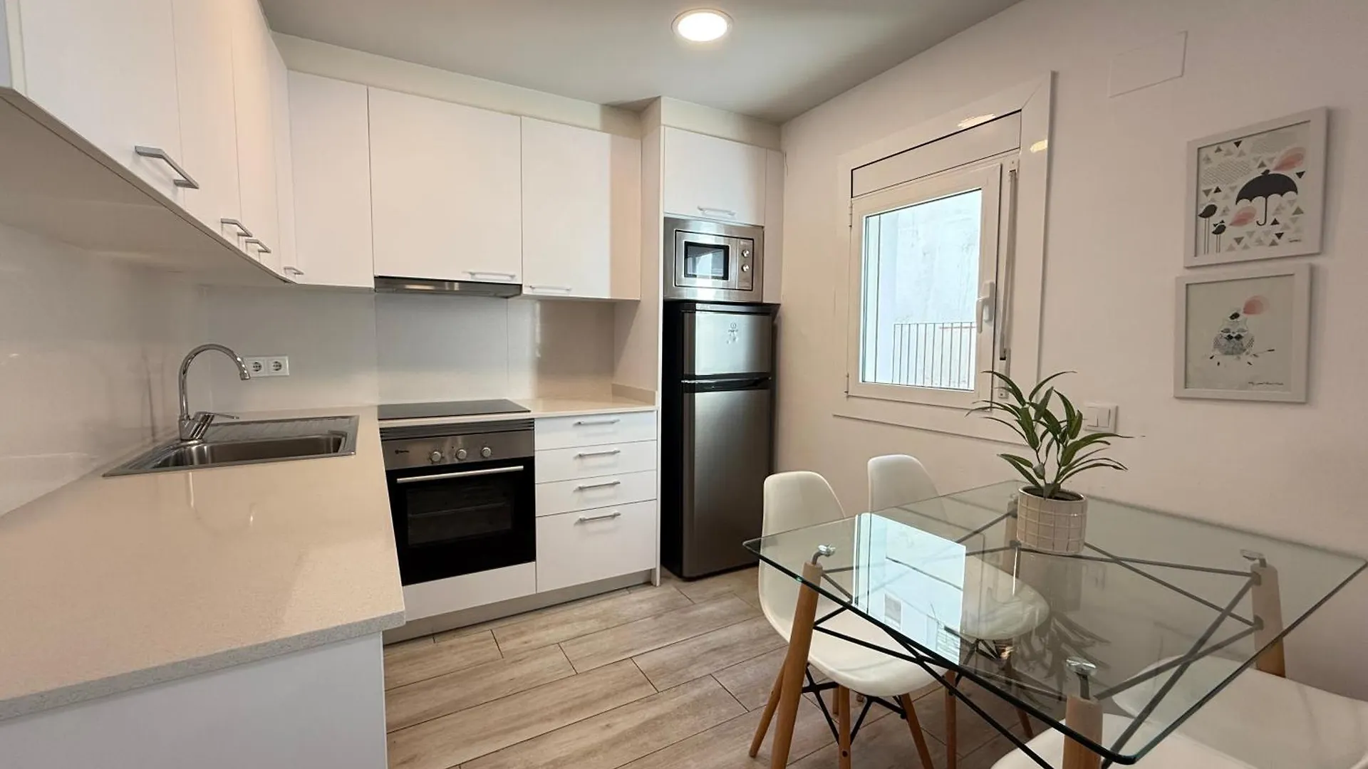 Agi Cosconilles Centro Apartment Roses