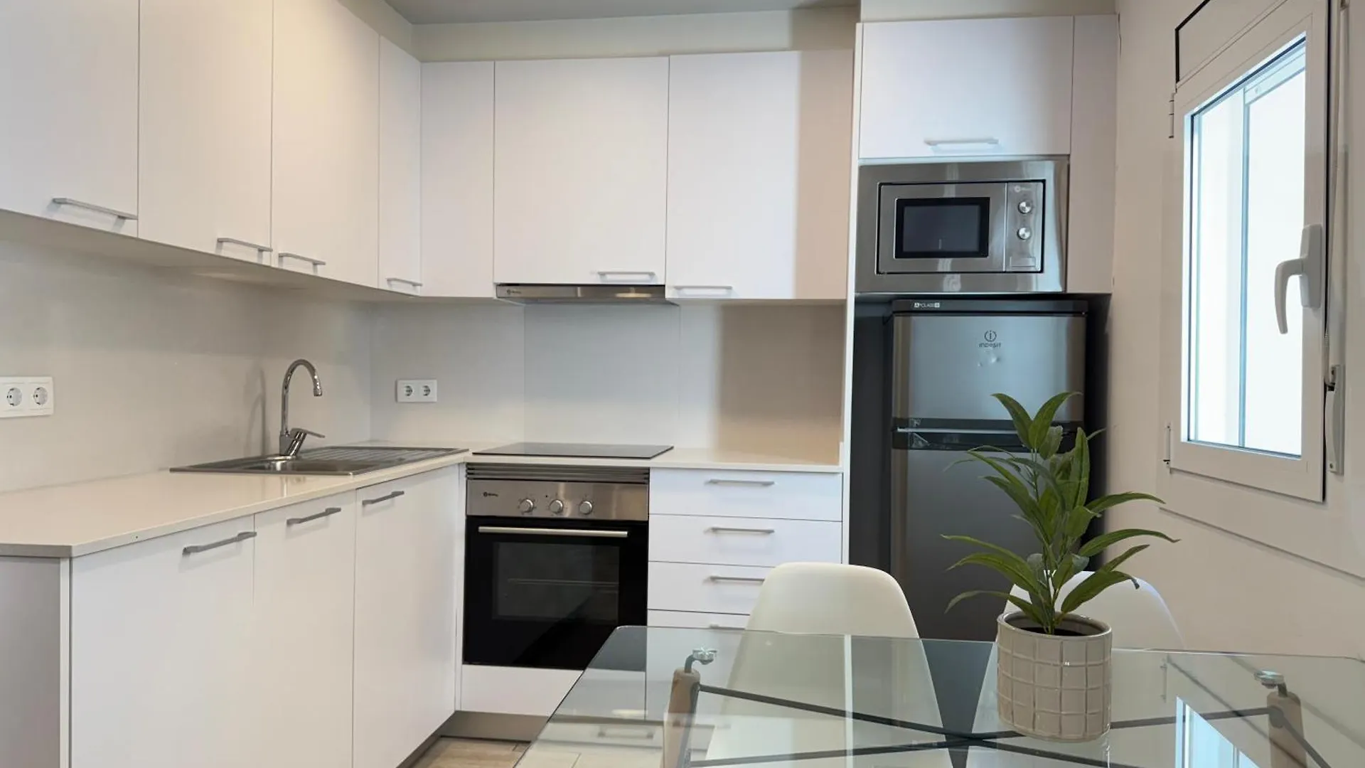 Agi Cosconilles Centro Apartment Roses 0*,