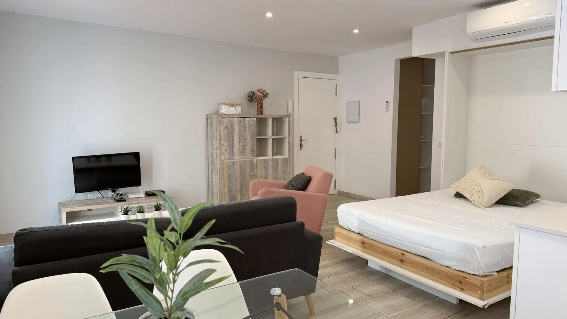 Agi Cosconilles Centro Apartment Roses