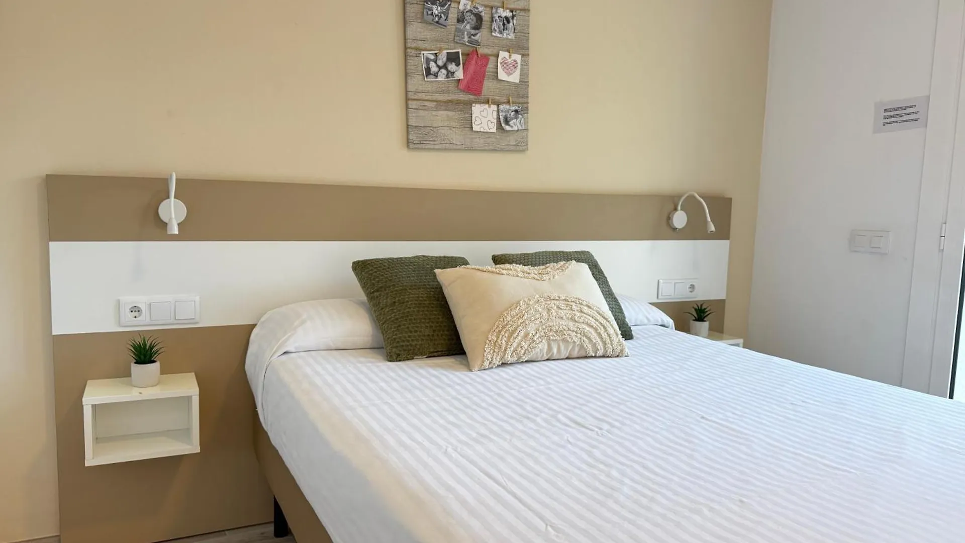 Agi Cosconilles Centro Apartment Roses Spain