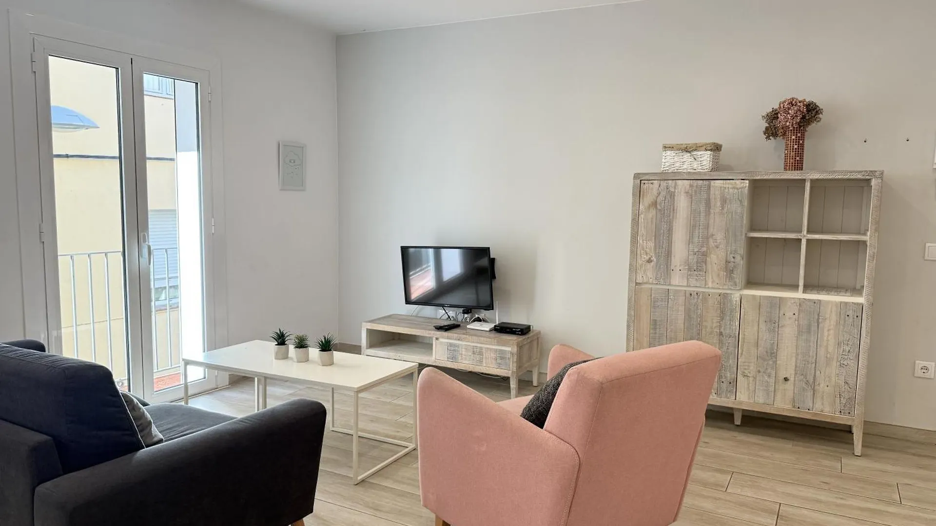 Agi Cosconilles Centro Apartment Roses