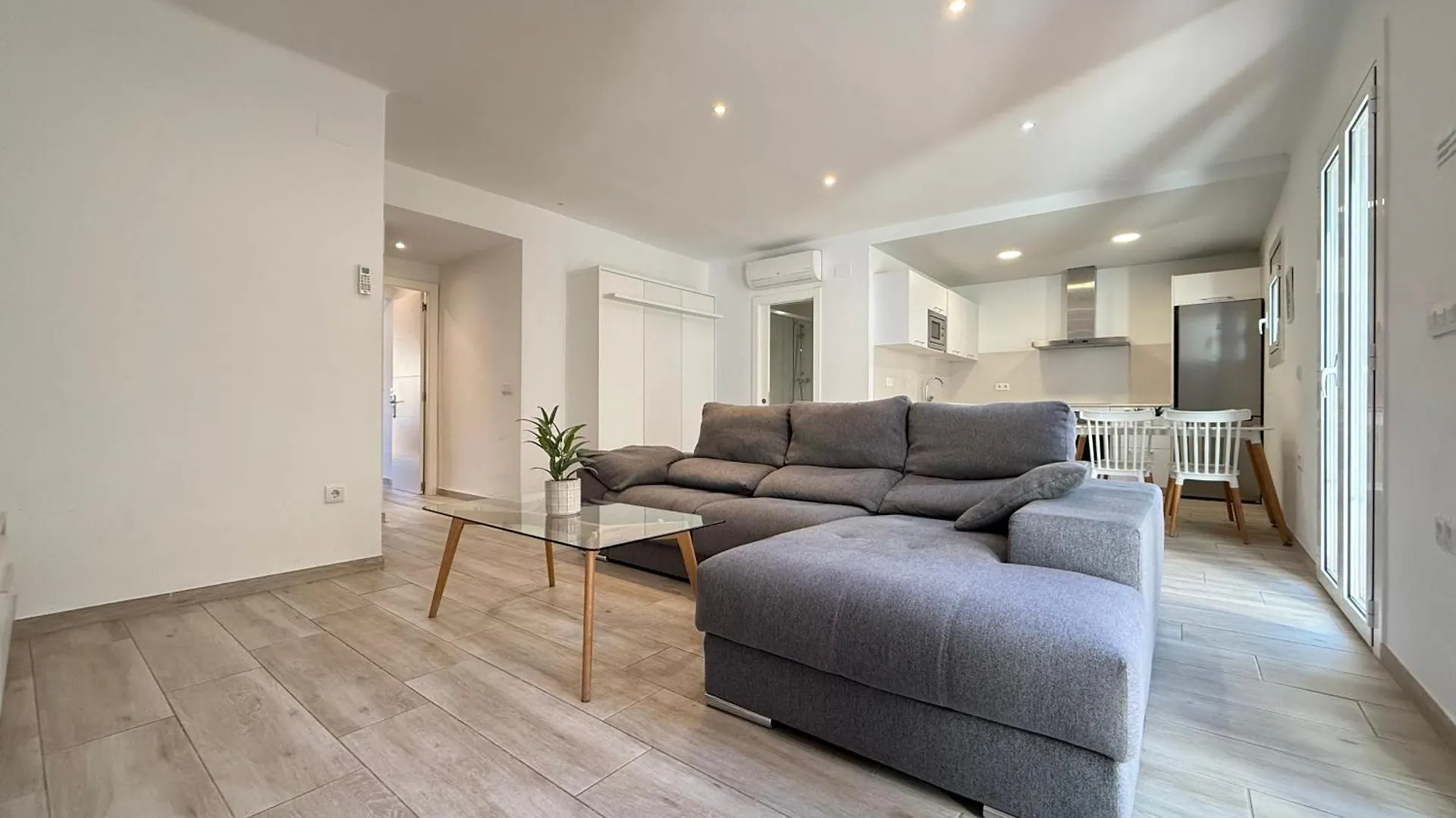 Agi Cosconilles Centro Apartment Roses