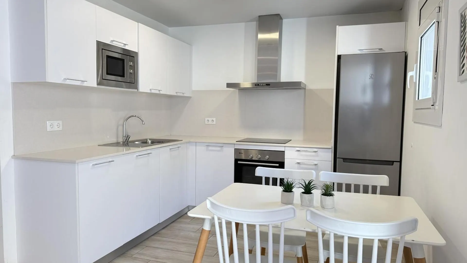 Agi Cosconilles Centro Apartment Roses