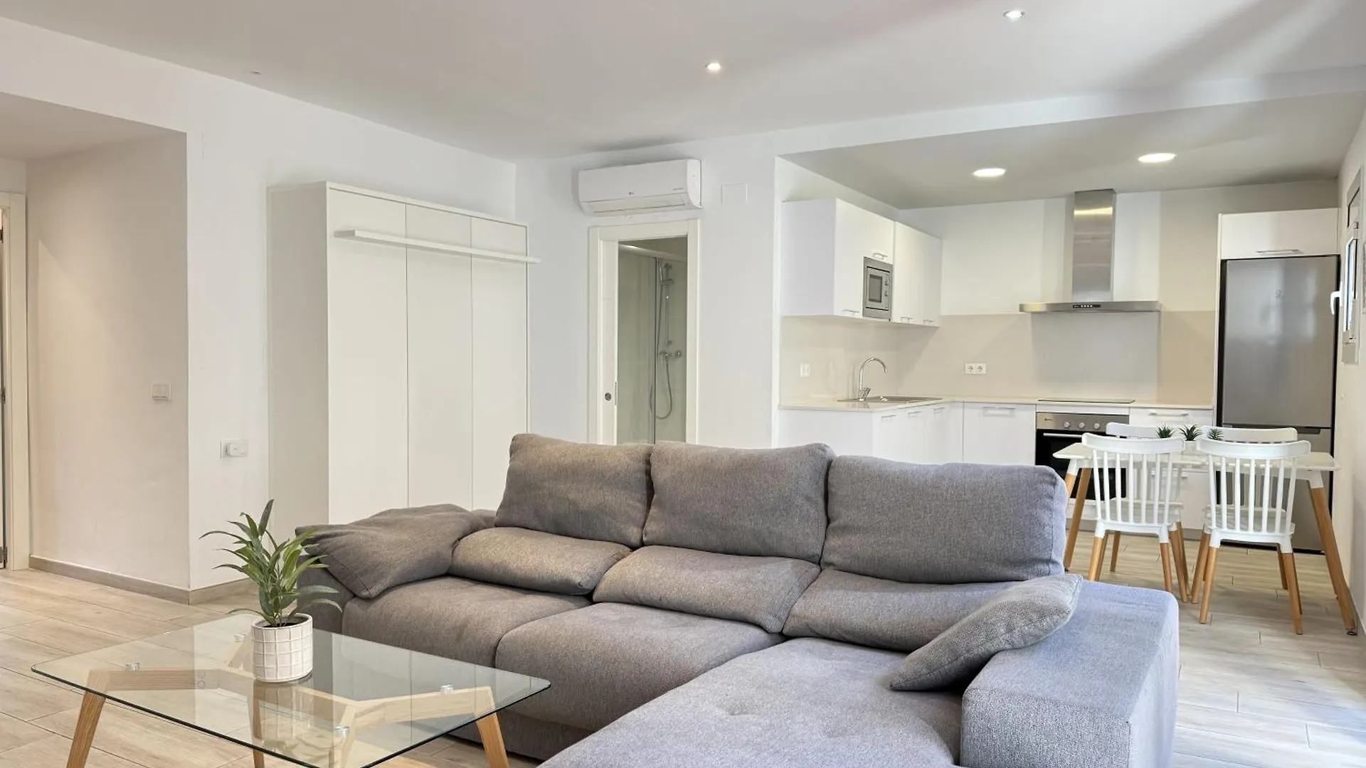 Agi Cosconilles Centro Apartment Roses